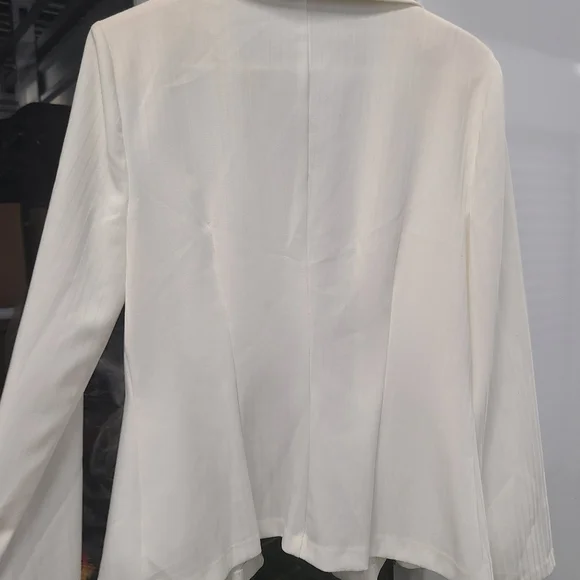 My Michelle creme blazer with removable stripe lapel 13/14 - Picture 6 of 6